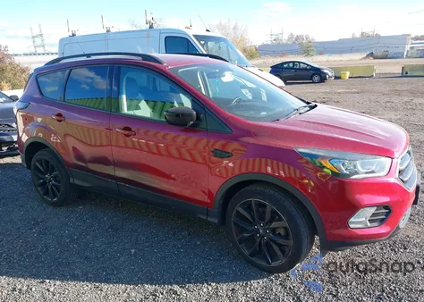 2018 Ford Escape Se from USA, damaged, VIN 1FMCU9GD1JUC53834